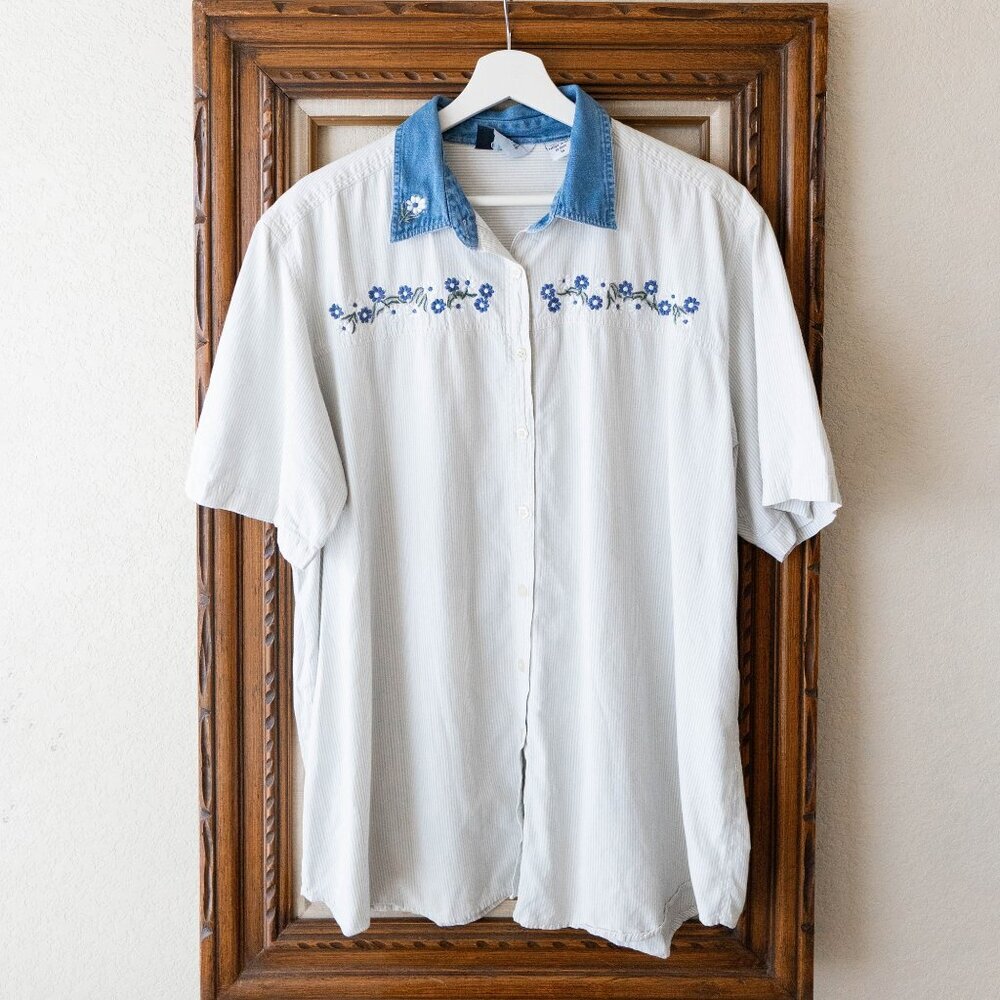 Casual Elements Women’s Size 1X 100% Cotton Button Up Embroidered Top